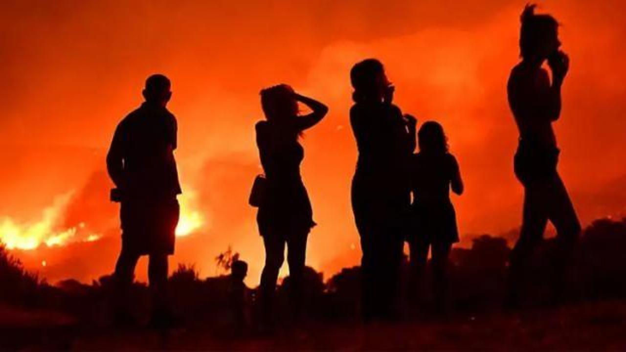 Yunanistan'da da yangın faciası: 1 kişi öldü