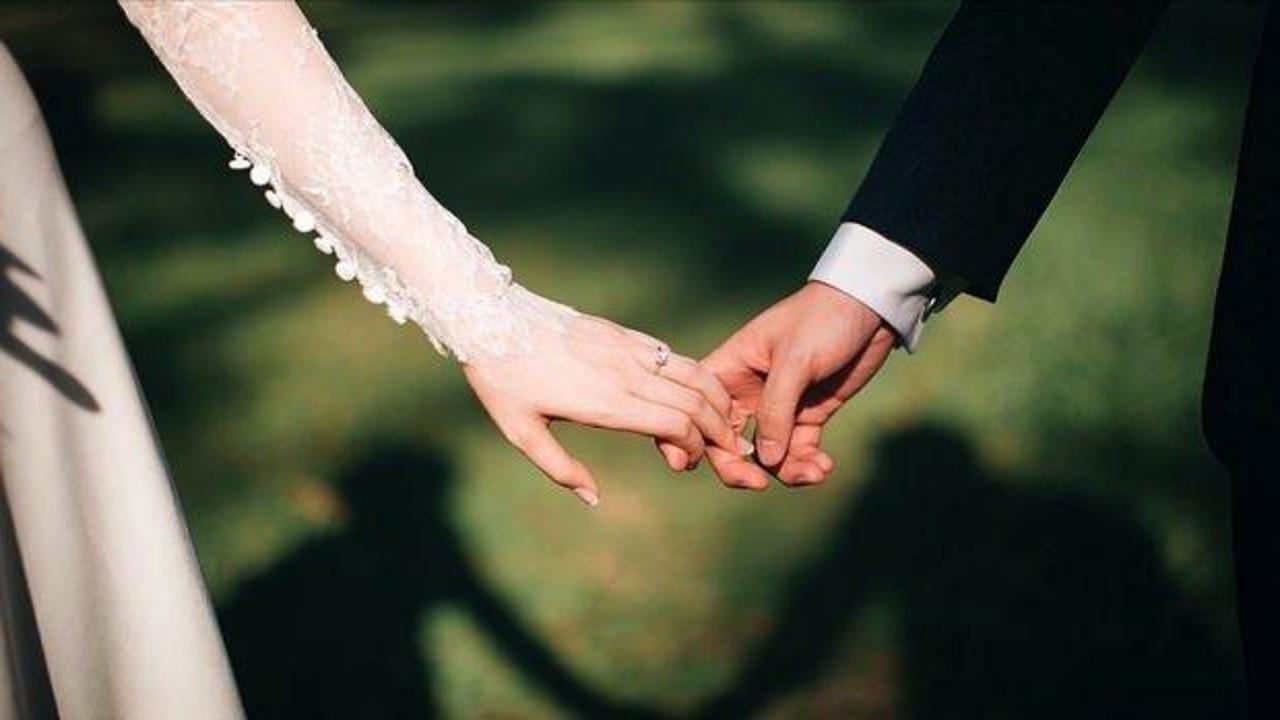 Evlenecek gen&ccedil;lere indirim desteği sağlayan firma sayısı artıyor