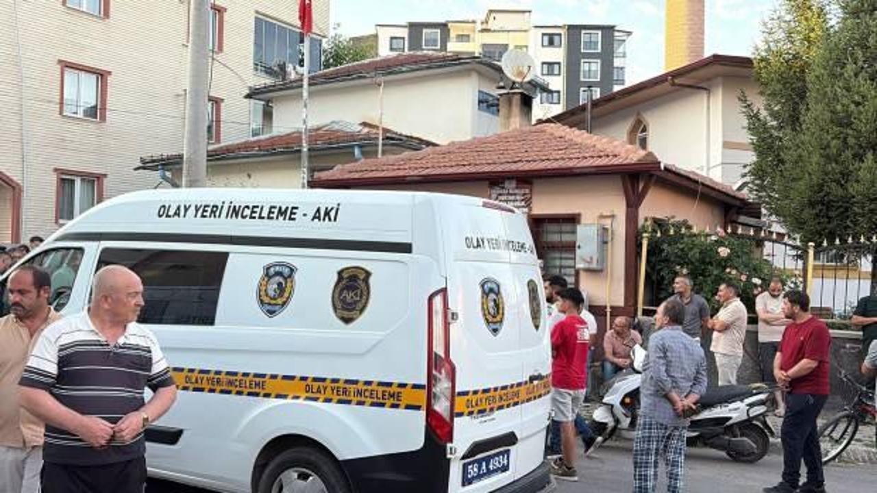 Sivas'ta mahalle muhtarı, makamında ölü bulundu