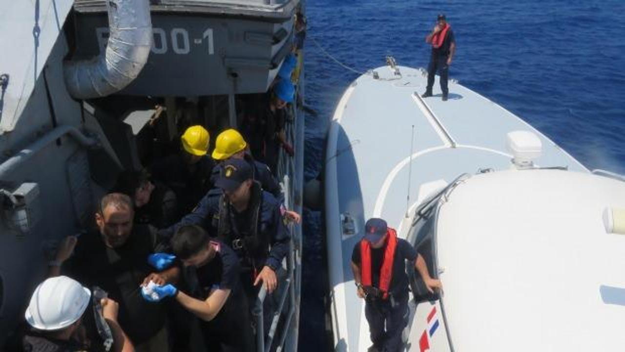 TCG Bozcaada, mavi vatanda Gökdeniz-01’in yardım çağrısına yetişti