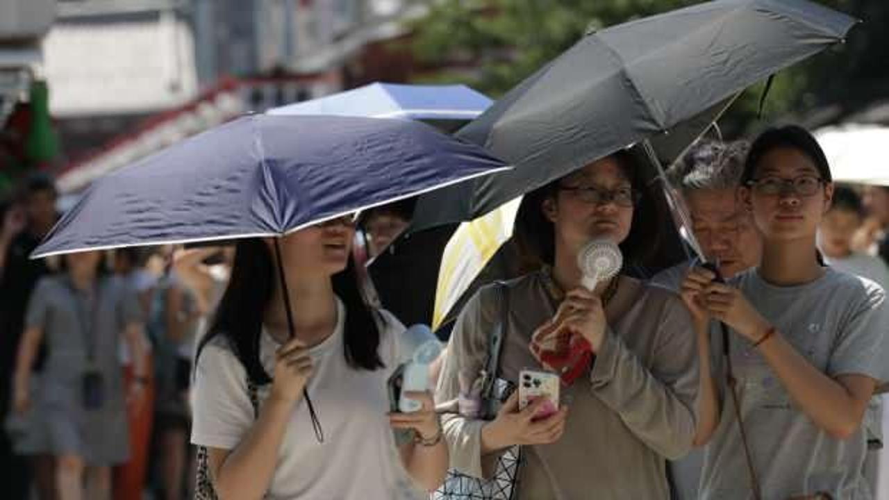 T&uuml;m zamanların en sıcak g&uuml;n&uuml;! Japonya resmen kavruldu! 