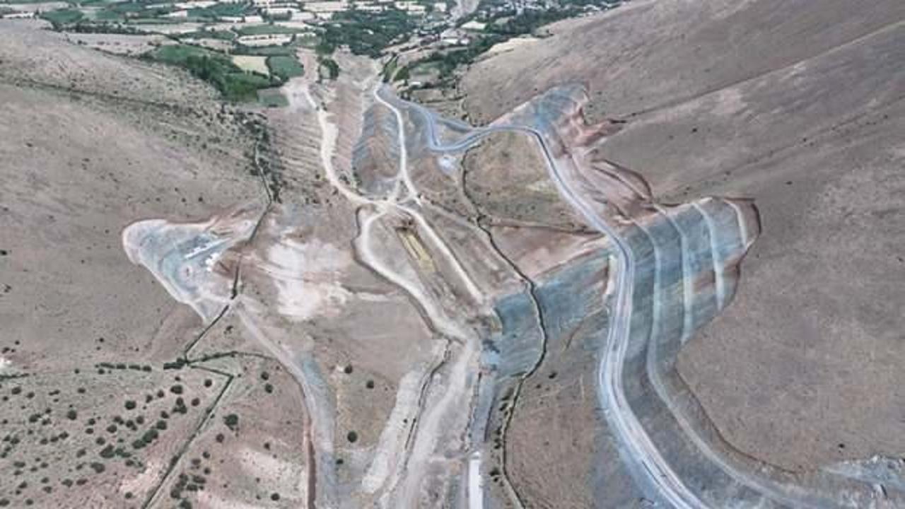 Van'da yapımına başlanan göletler tarım arazilerine "can suyu" olacak