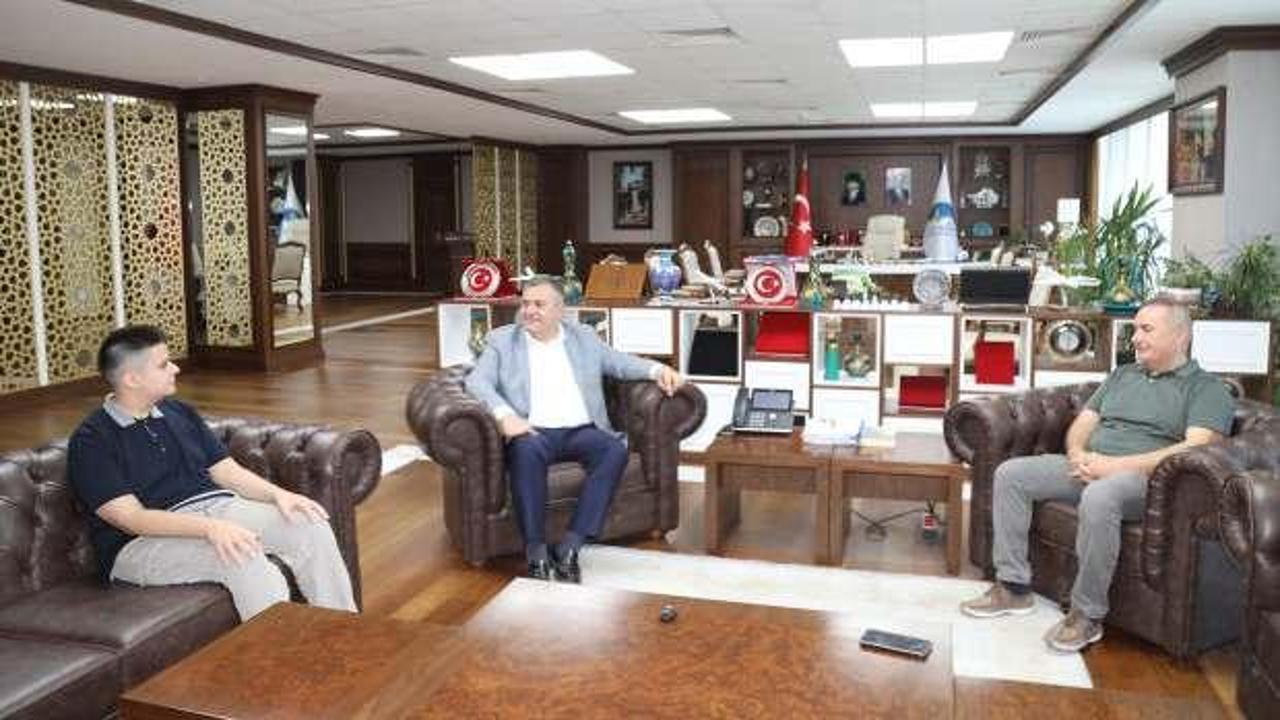 AK Partili Çubuk Belediyesi'nden eğitime tam destek, LGS'de tam puan