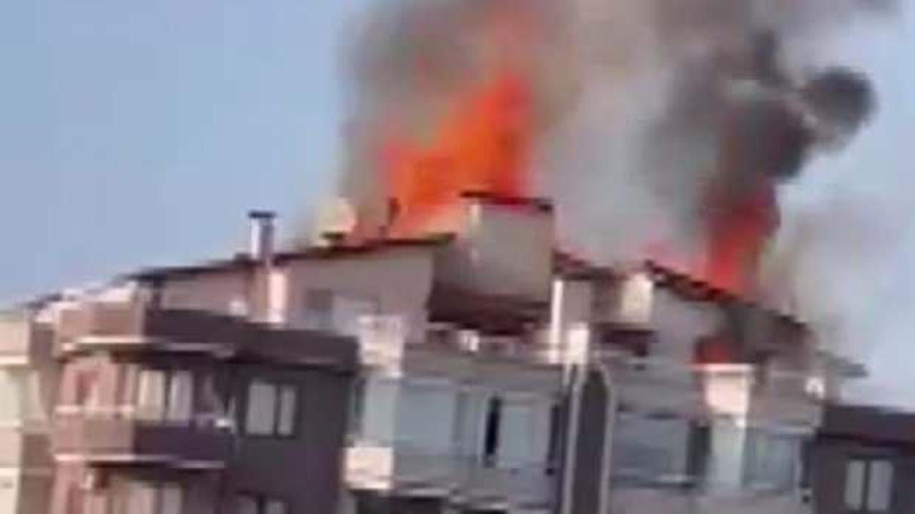 Ankara'da 12 katlı binanın çatısında yangın