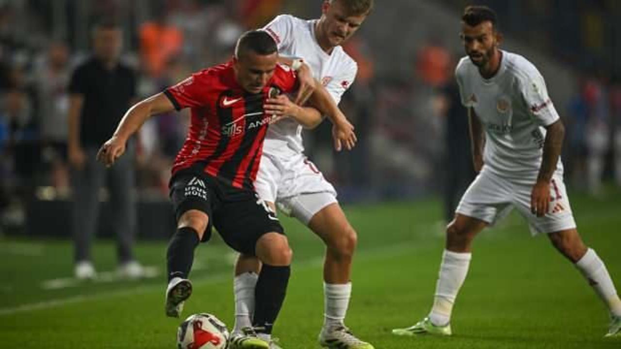 Antalyaspor deplasmandan 3 puanla döndü