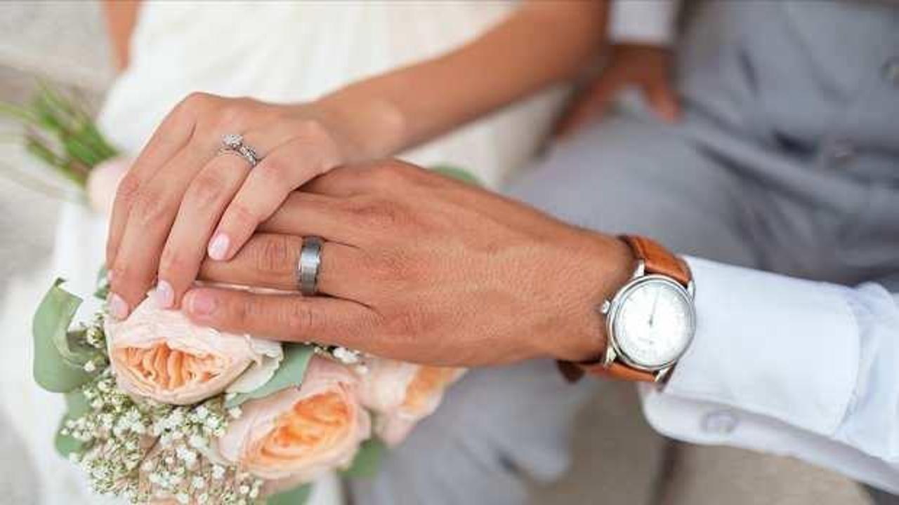 Evlilik yolundaki 10 binden fazla genç, markaların indirim kampanyasından yararlandı