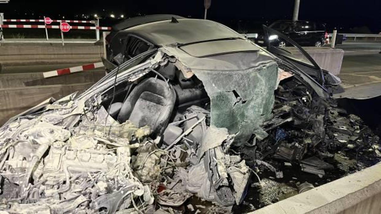 Kuzey Marmara'da feci kaza! Beton bankere &ccedil;arpan ara&ccedil; hurdaya d&ouml;nd&uuml;