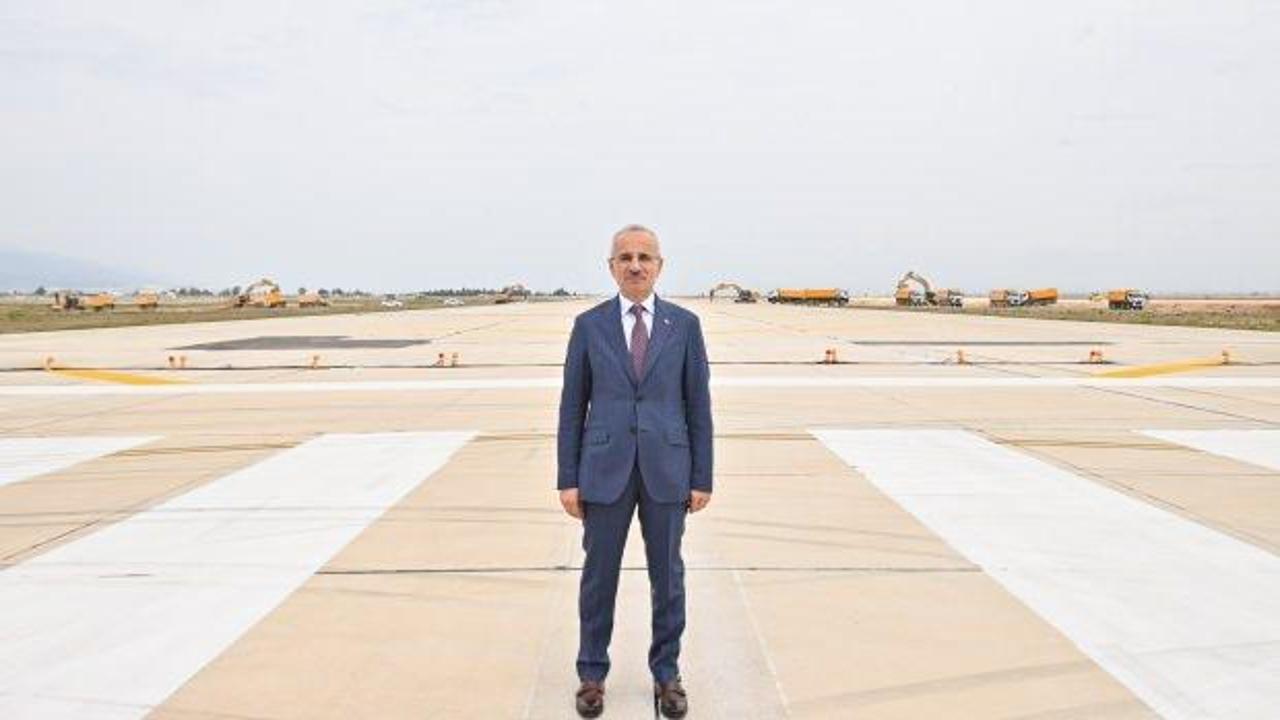 Hatay Havalimanı'nda çalışmalar tamamlanıyor! Bakan, o görüntüleri paylaştı...