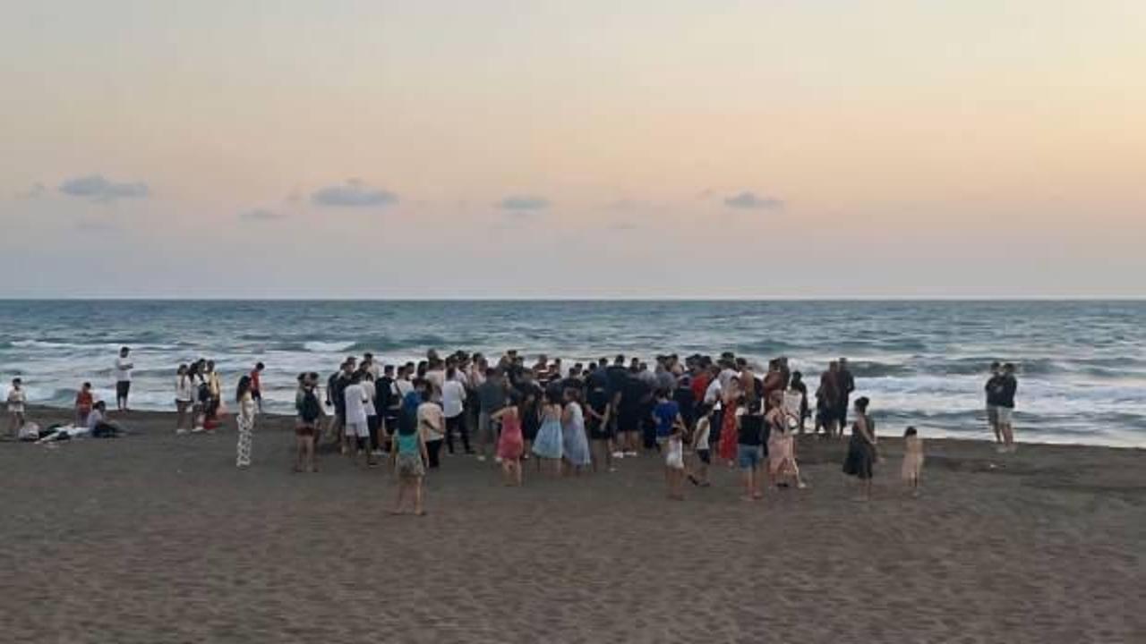 Samandağ'da dalgaların a&ccedil;ığa s&uuml;r&uuml;klediği gen&ccedil; boğuldu