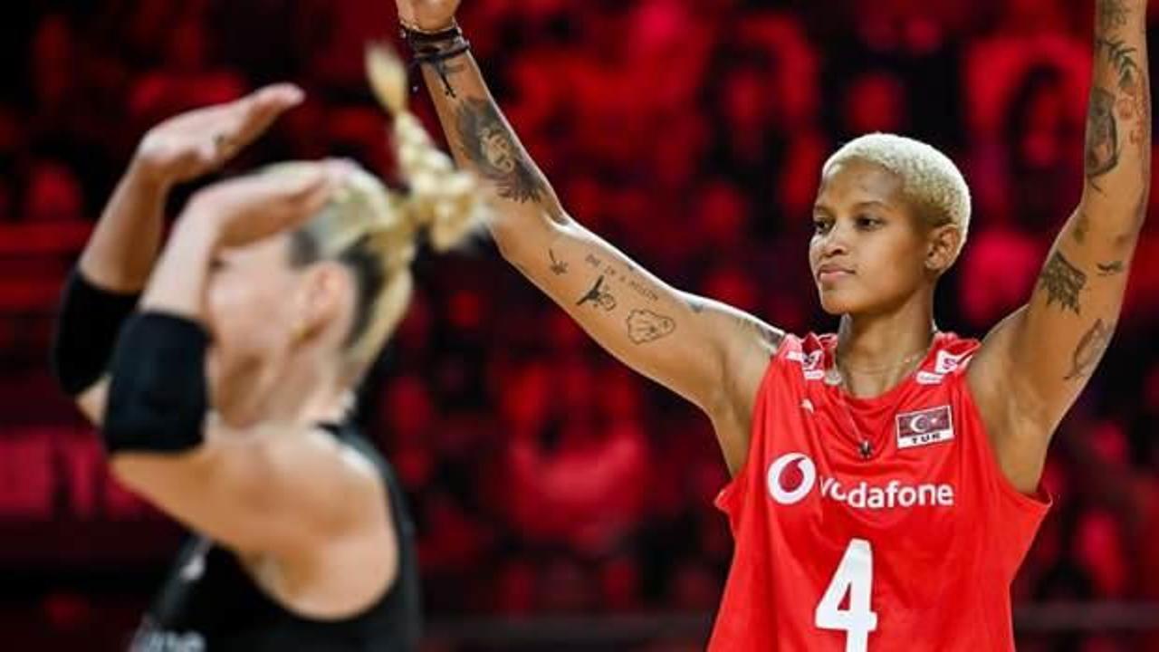 Filenin Sultanları'ndan İspanya'ya set yok! D&uuml;nya Şampiyonası'na galibiyetle başladık