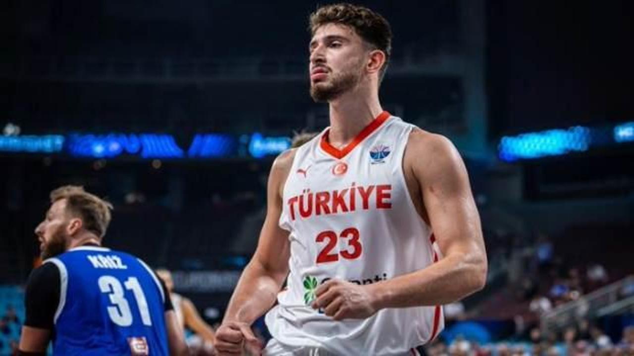 12 Dev Adam EuroBasket'te fırtına gibi! Çekya'ya fark attı