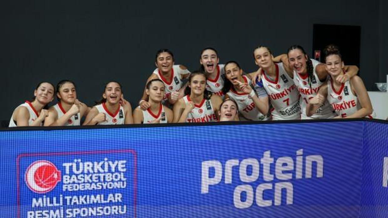 16 Yaş Altı Kız Milli Basketbol Takımı, yarı finale yükseldi