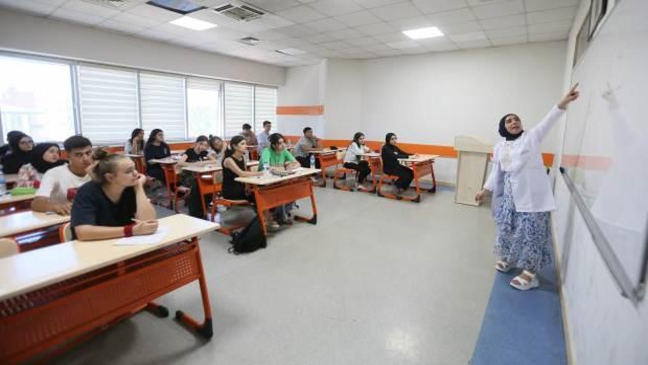 GASMEK'ten gururlandıran başarı: 90 öğrenci tıp kazandı