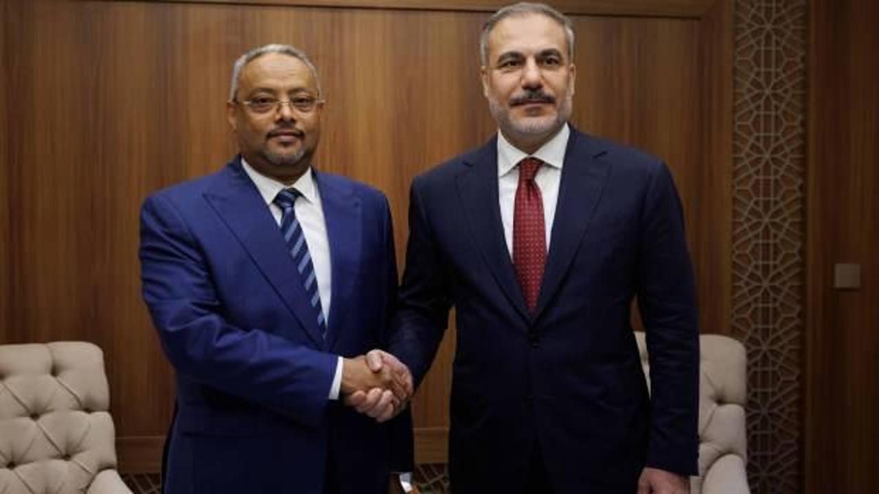 Bakan Fidan, Cibuti Dışişleri Bakanı Omar ile bir araya geldi