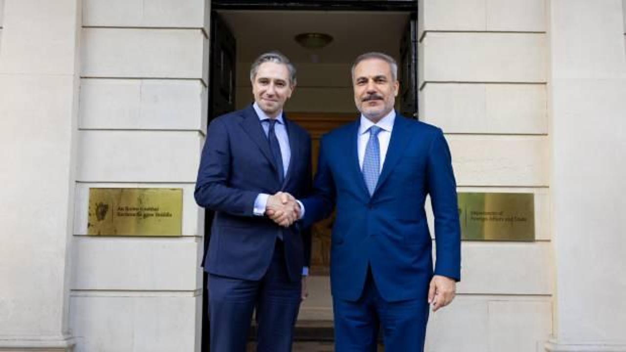 Bakan Fidan, Simon Harris ile görüştü!