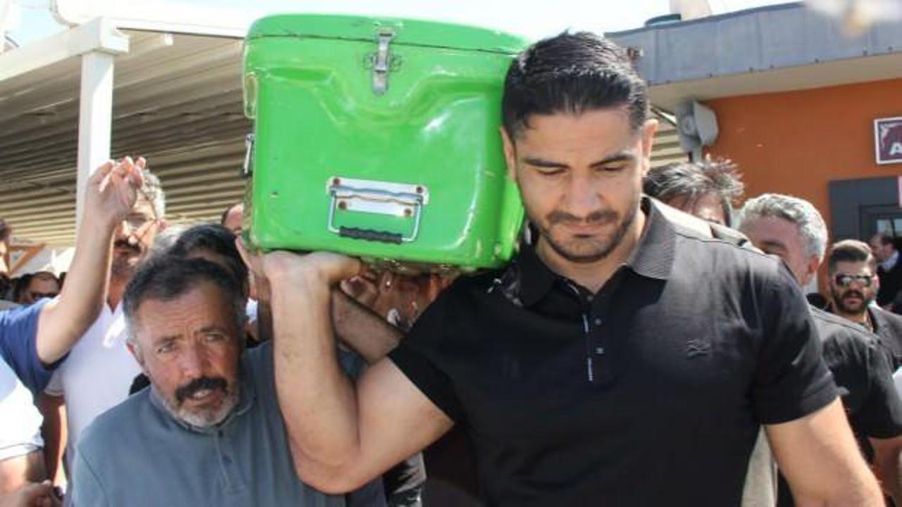 Taha Akgül’ün dedesi son yolculuğuna uğurlandı