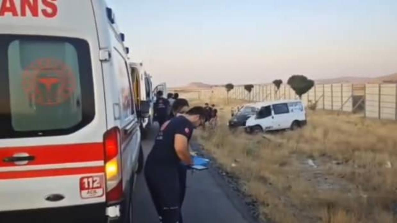Van'da feci kaza: Ölü ve yaralılar var!