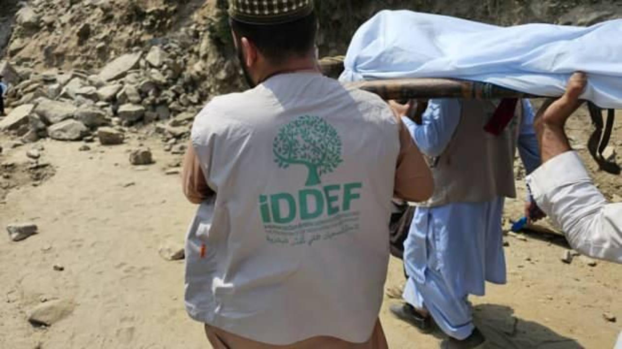 Afganistan’daki depremin yaraları sarılıyor!