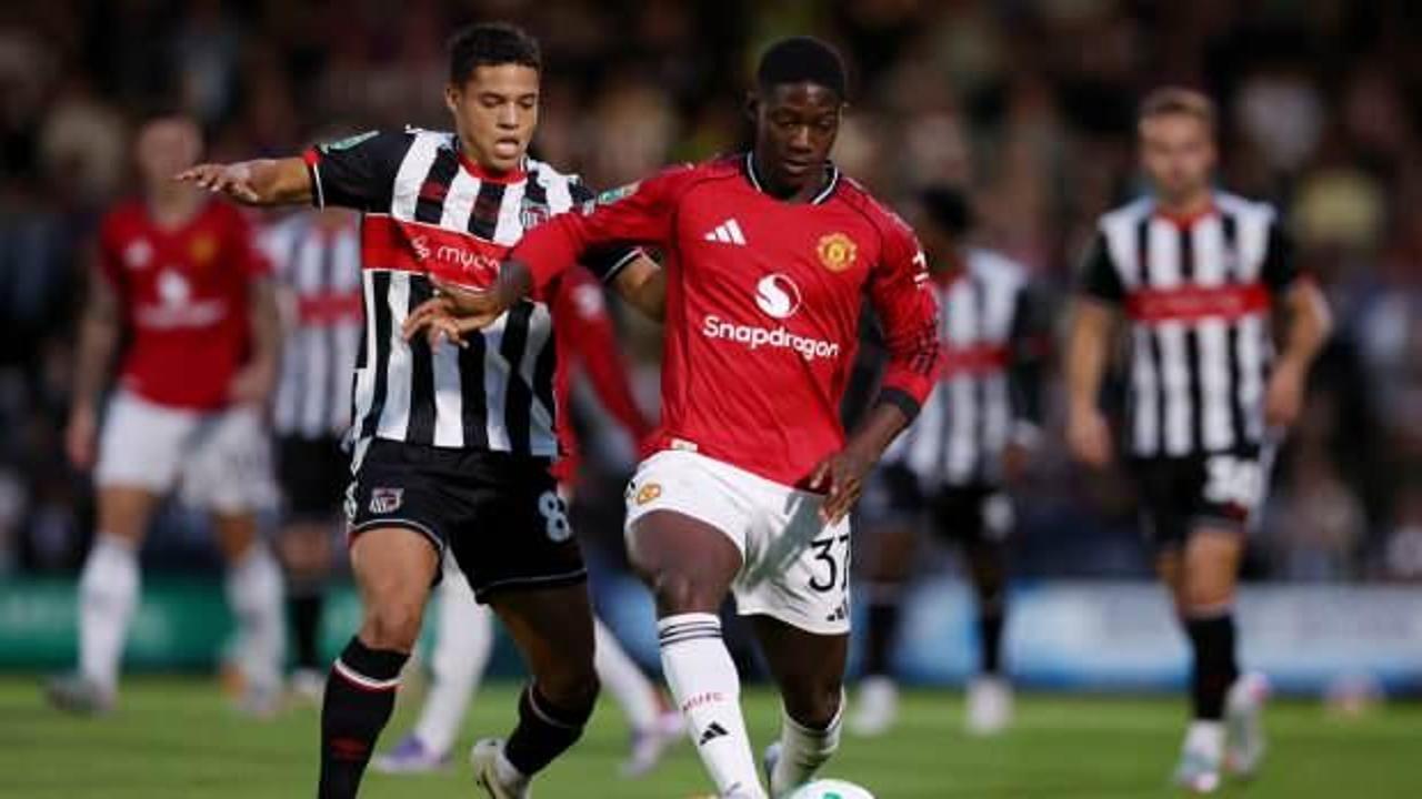 Manchester United'ı eleyen 4. Lig ekibine ceza
