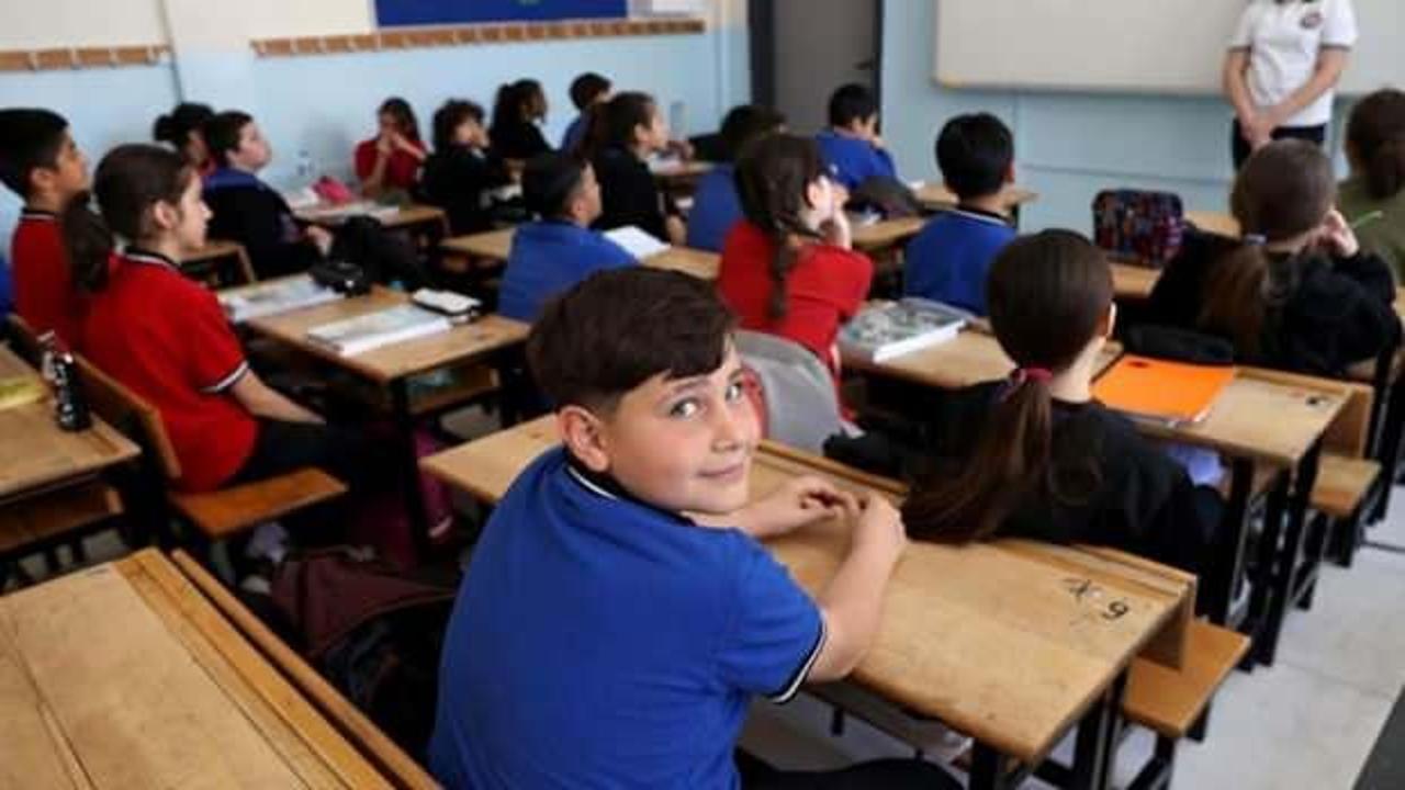 Okullarda ilk ders saat kaçta başlayacak? Flaş karar alındı