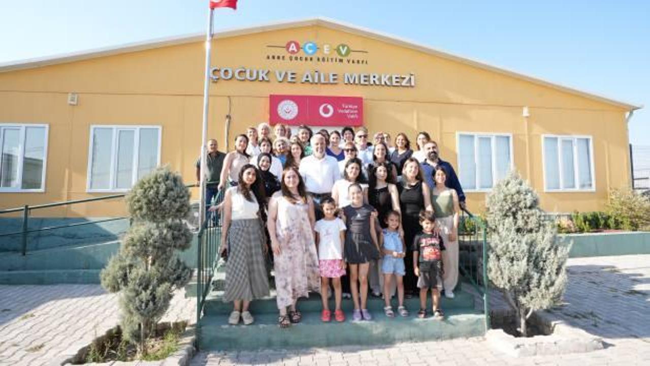 Vodafone Vakfı ve AÇEV, deprem bölgesinde binlerce hayata dokundu