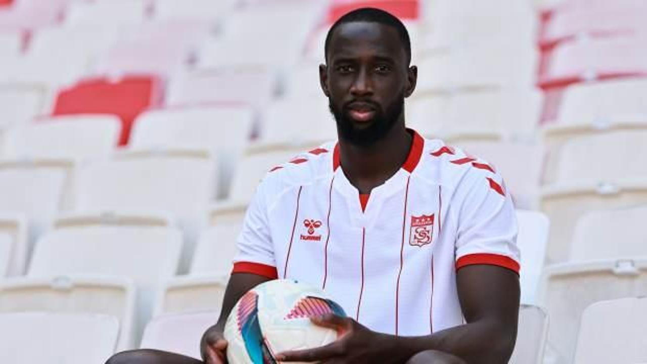 126 maça çıkmıştı: Süper Lig'in eski ekibine veda etti