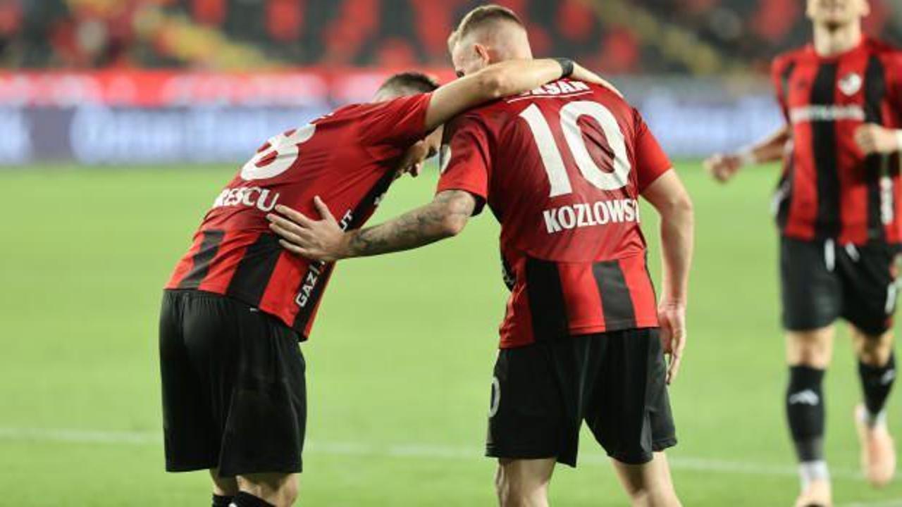 Burak Yılmaz’ın Gaziantep’i alev alev