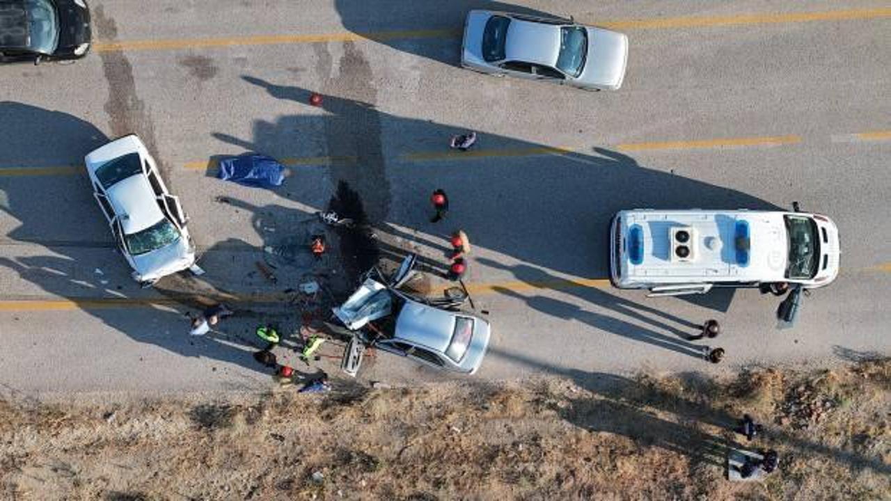 Feci kaza: Kafa kafaya çarpıştılar! 2 ölü