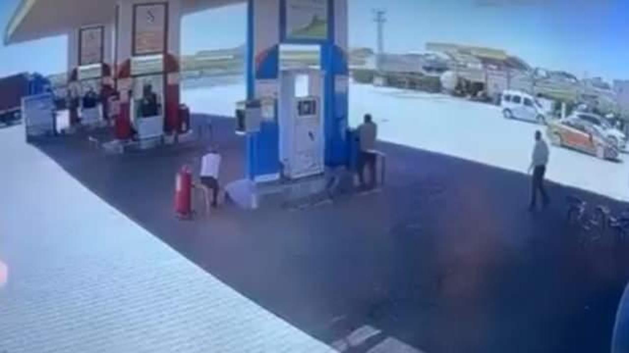 Mardin&rsquo;de 2 grup arasında &ccedil;ıkan silahlı kavga kamerada