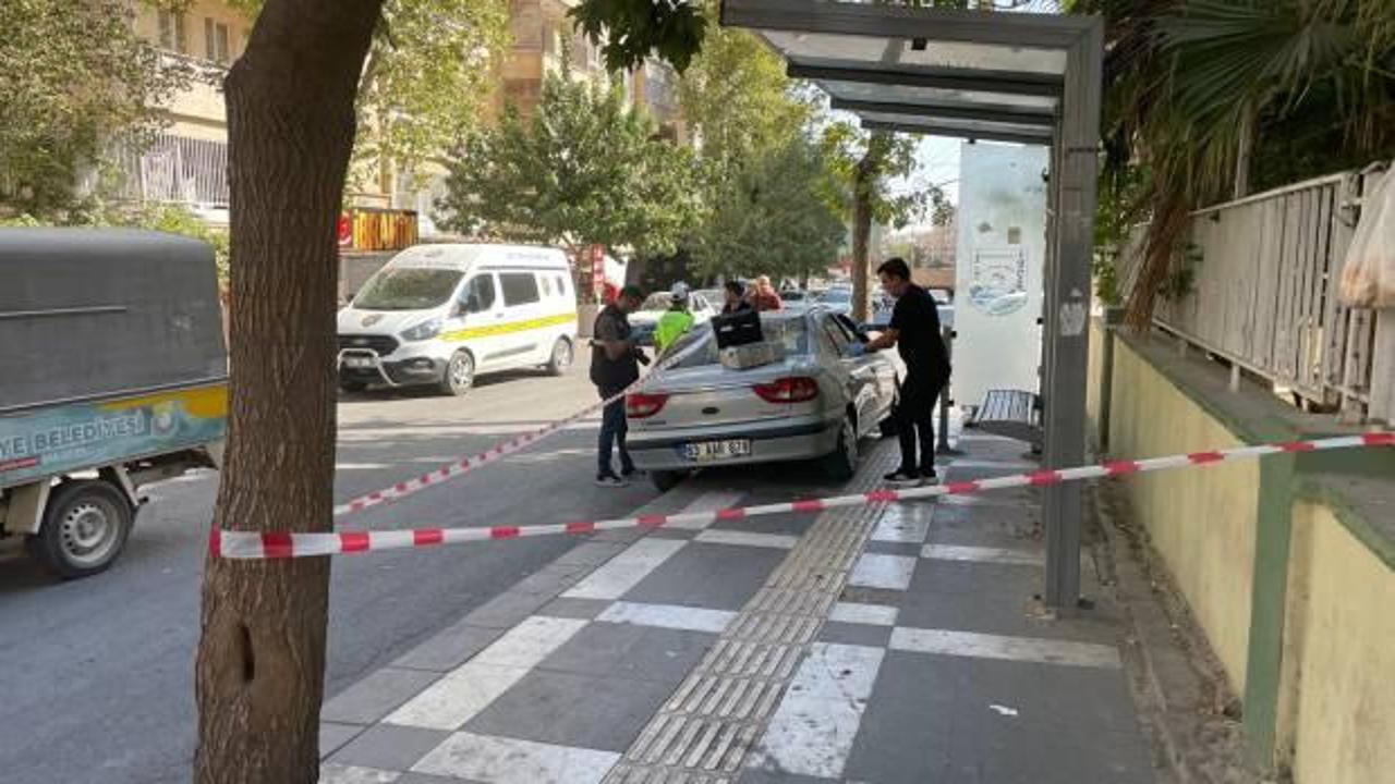 Şanlıurfa'da feci kaza! Durakta bekleyen anne ve çocuklarına çarptı