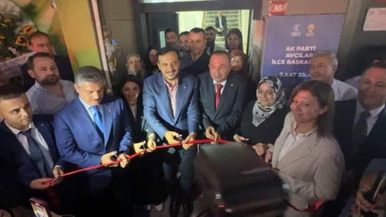 AK Parti Avcılar'da yeni ilçe binasını açtı