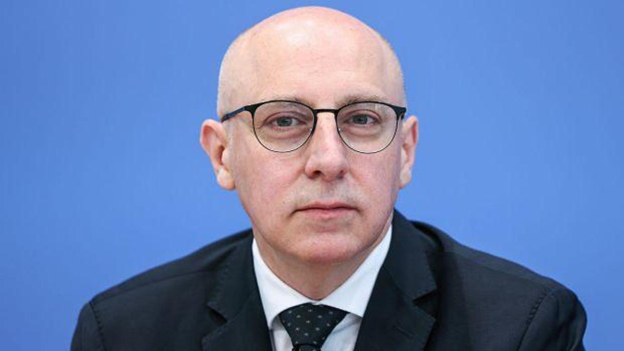 Alman tarihinde bir ilk: İç istihbaratın başına Türk atandı!