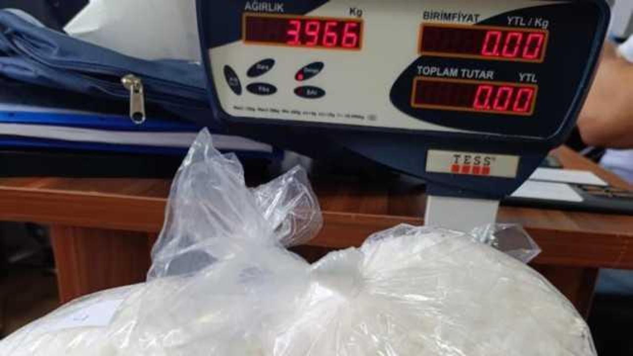 Beylikdüzü'nde okul ve çevrelerinde uyuşturucu denetimi: 2 gözaltı