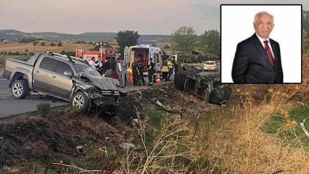 Bursa&rsquo;da feci kaza: Eski belediye başkanı hayatını kaybetti, eşi ve 1 kişi yaralandı