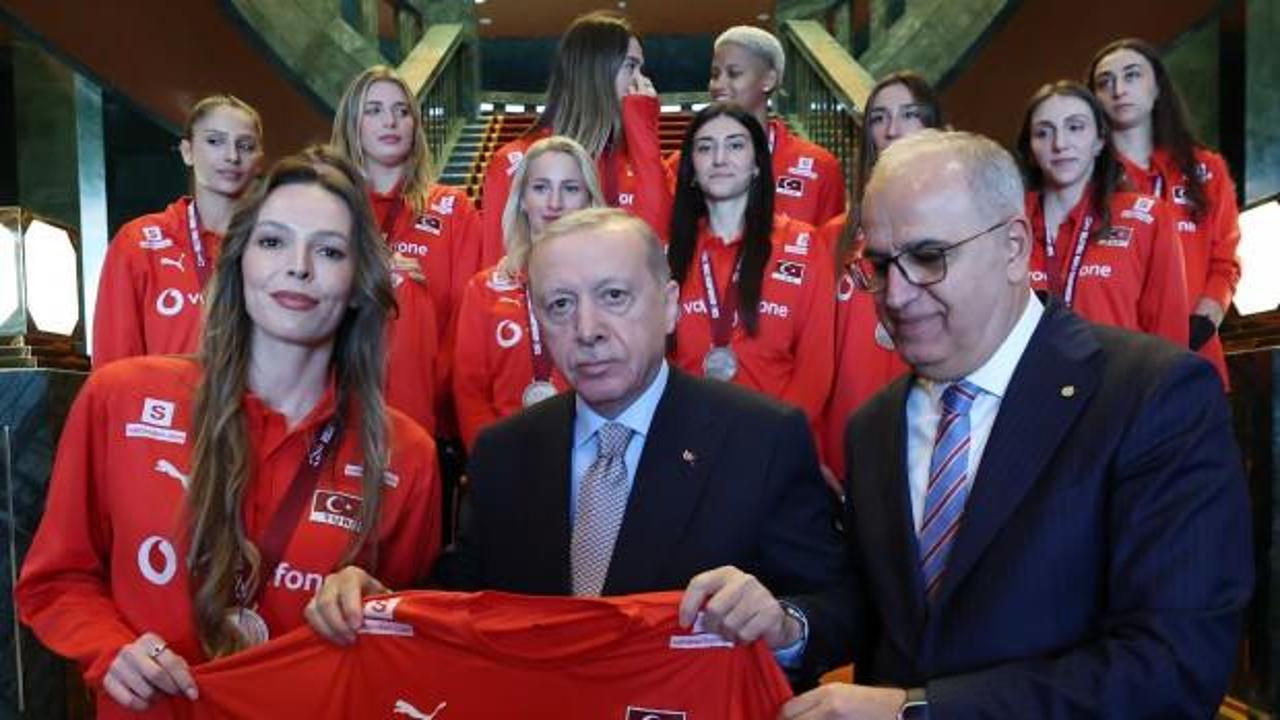 Cumhurbaşkanı Erdoğan, Filenin Sultanları'nı ağırladı