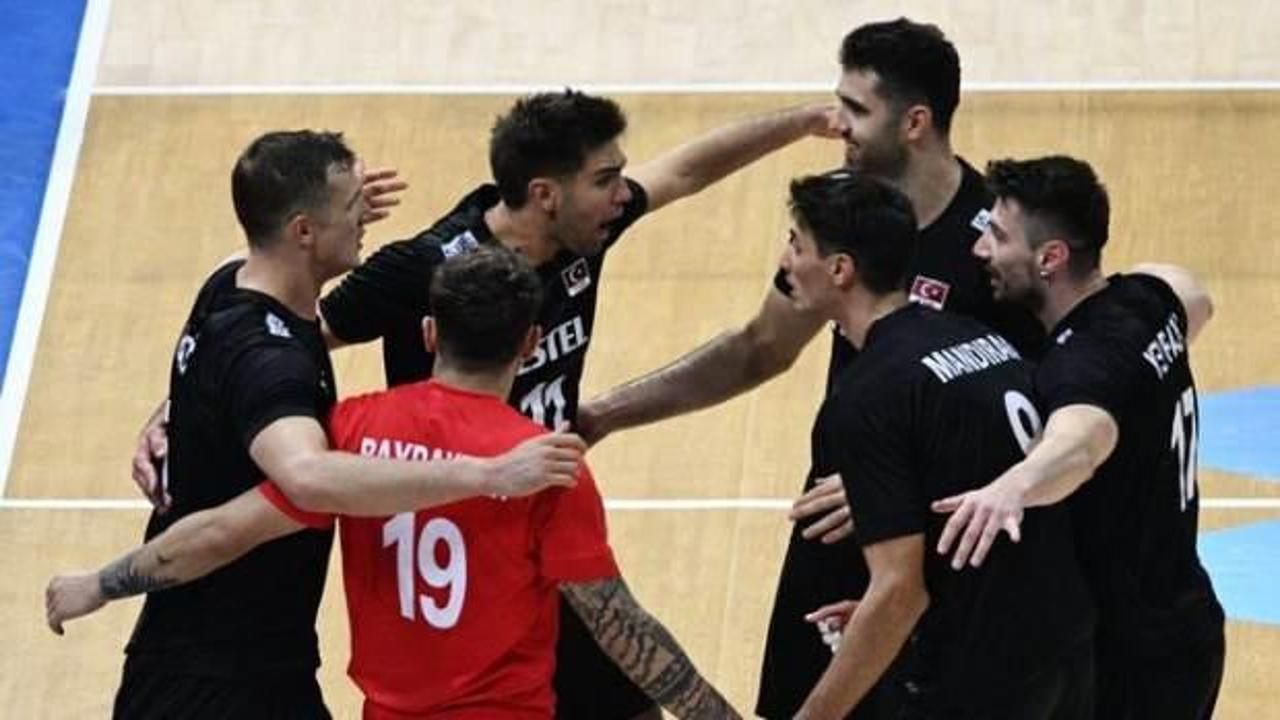 D&uuml;nya Şampiyonası'nda 3'te 3! Filenin Efeleri lider olarak son 16'da