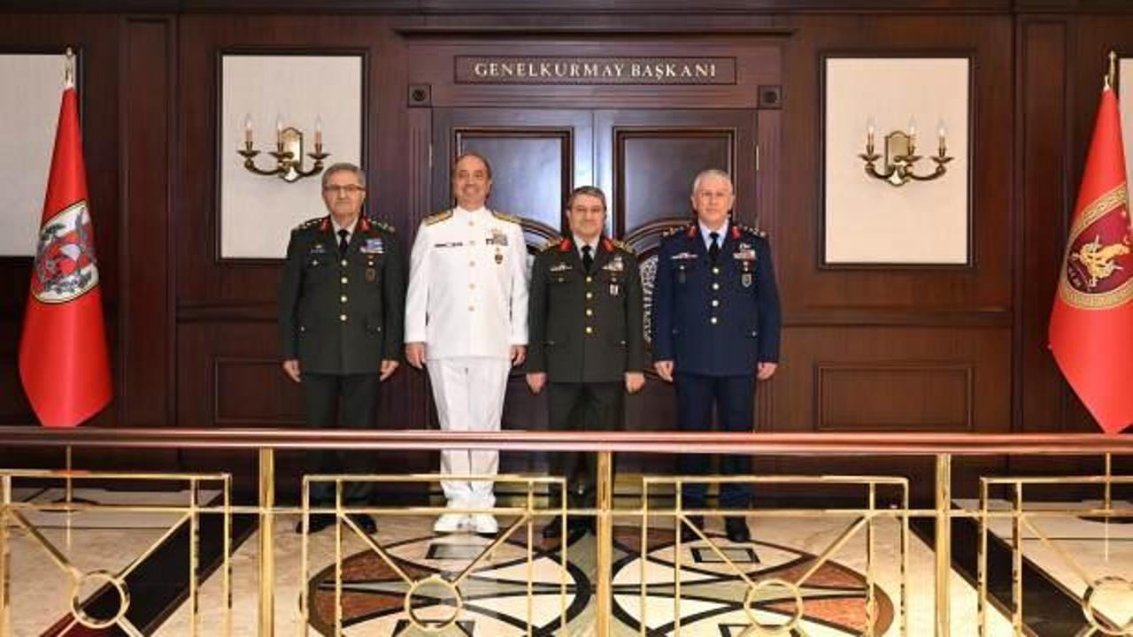 Genelkurmay Başkanı Bayraktaroğlu'ndan, kuvvet komutanlarıyla kritik görüşme