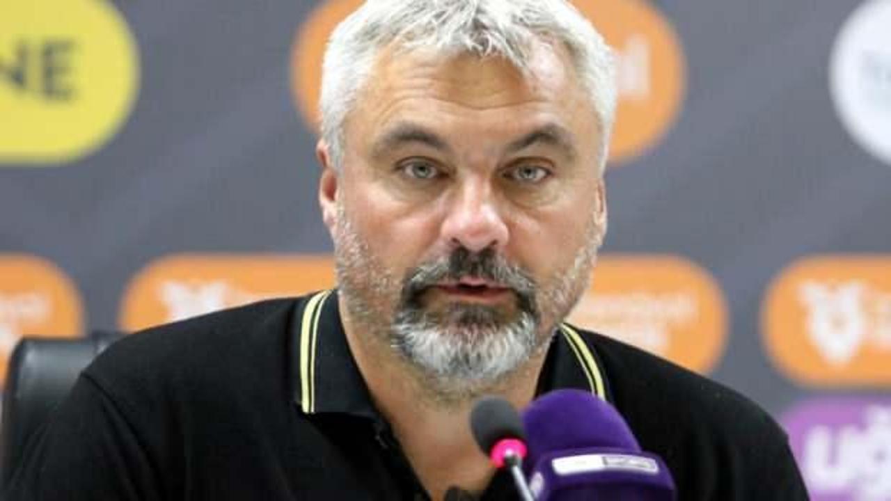 Thomas Reis zeminden şikayetçi!