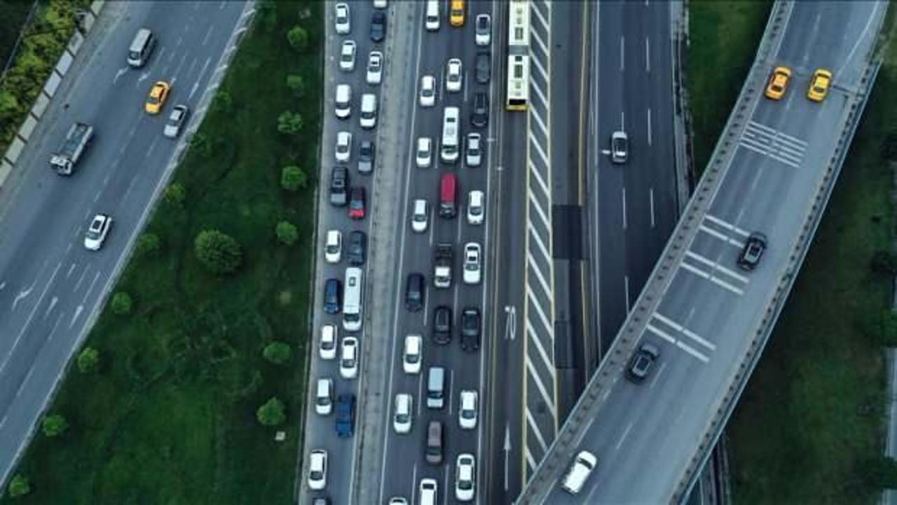 Trafiğe ağustosta 215 bin 130 aracın kaydı yapıldı