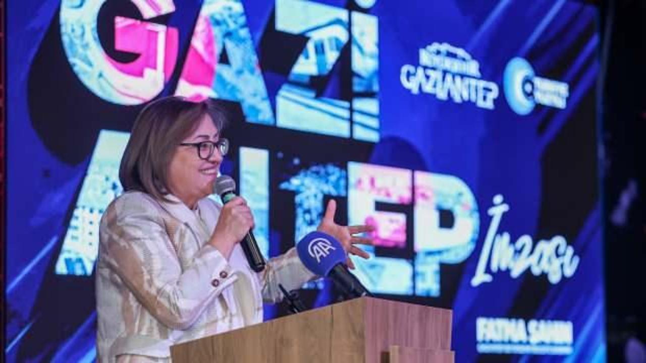 Gaziantep'te 41 yıllık evli çiftlerin umre yolculuğu için geri sayım başladı