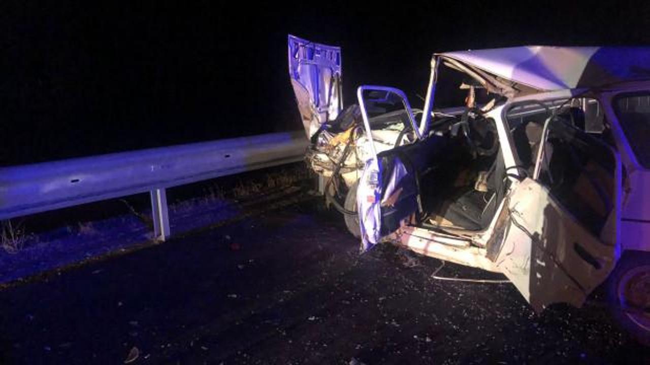 Amasya'da TIR ile otomobil &ccedil;arpıştı: 1 &ouml;l&uuml;
