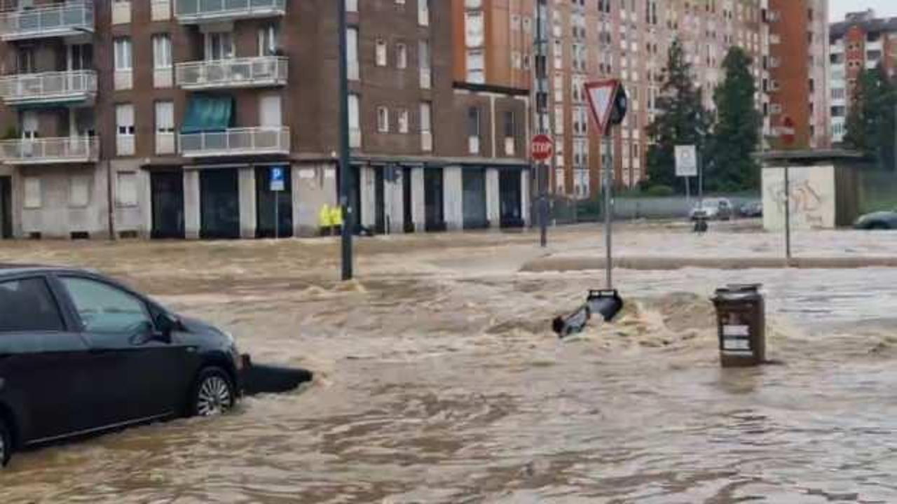 İtalya’da sağanak sele neden oldu! Caddeler göle döndü