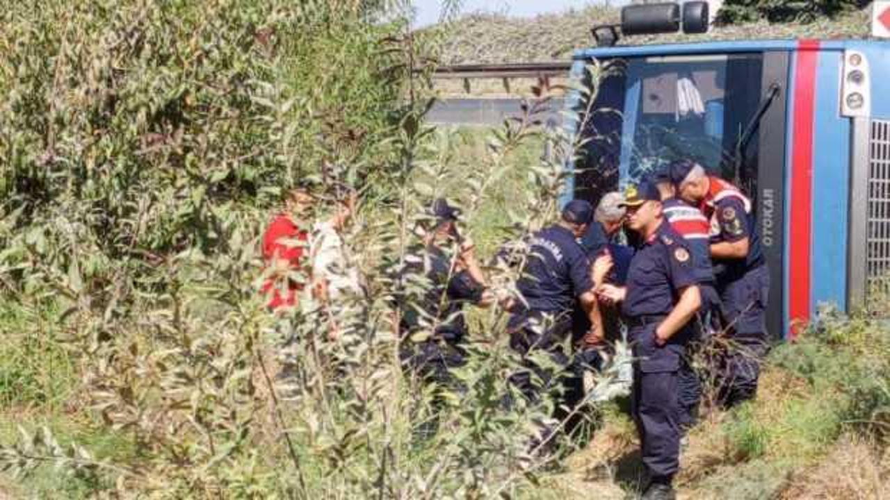 Mersin'de cezaevi ring aracı devrildi: 5'i mahkum 12 yaralı