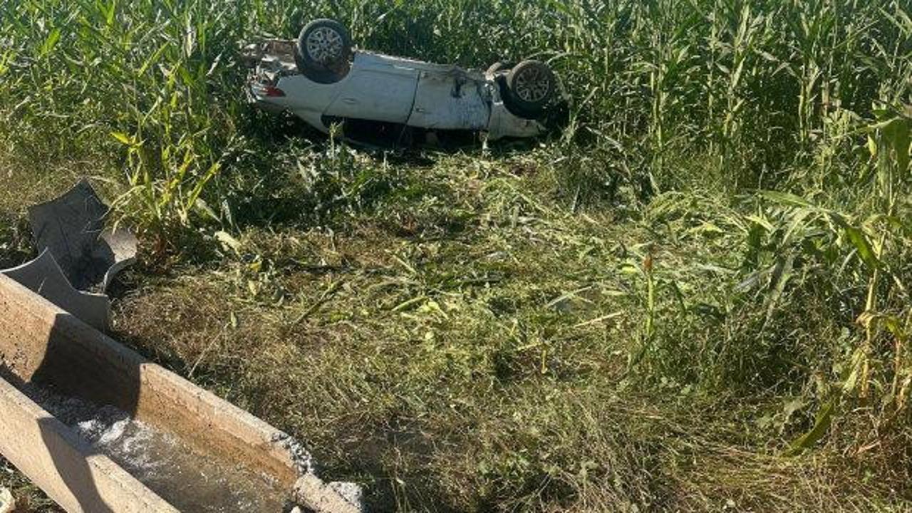 Otomobil mısır tarlasına devrildi: 1 ölü, 1 yaralı!
