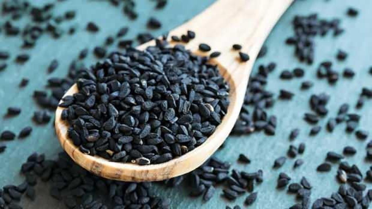 Ne ilaç ne vitamin, yiyen doktor yüzü görmüyor! Çörek otunun faydaları...