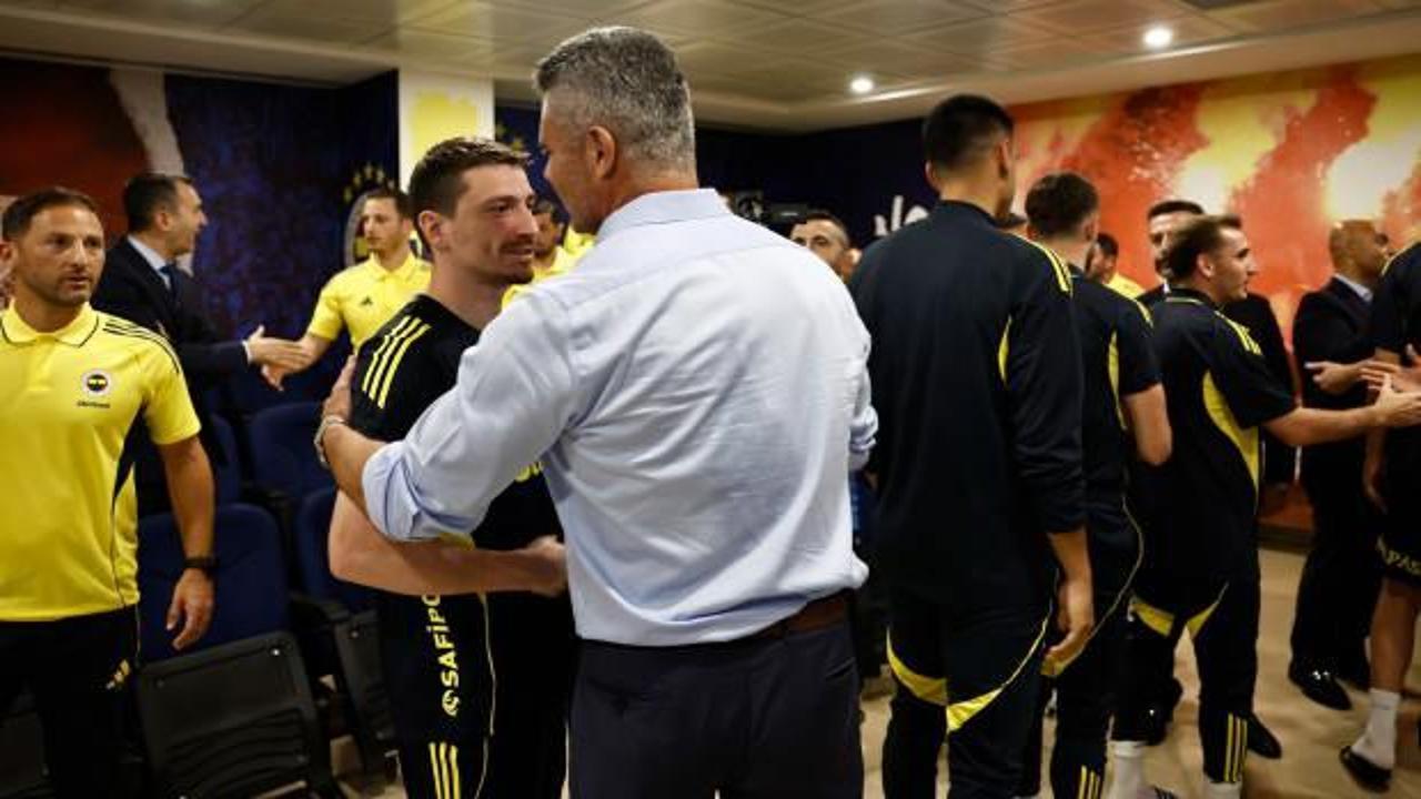 Saran, sarı-lacivertli futbolcularla bir araya geldi