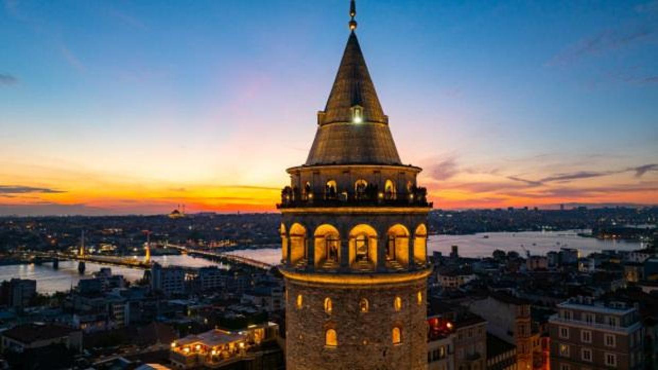 Bakan Ersoy: "Bu yıl 550 bini aşkın misafirimizi gece müzeciliğinde ağırladık"  