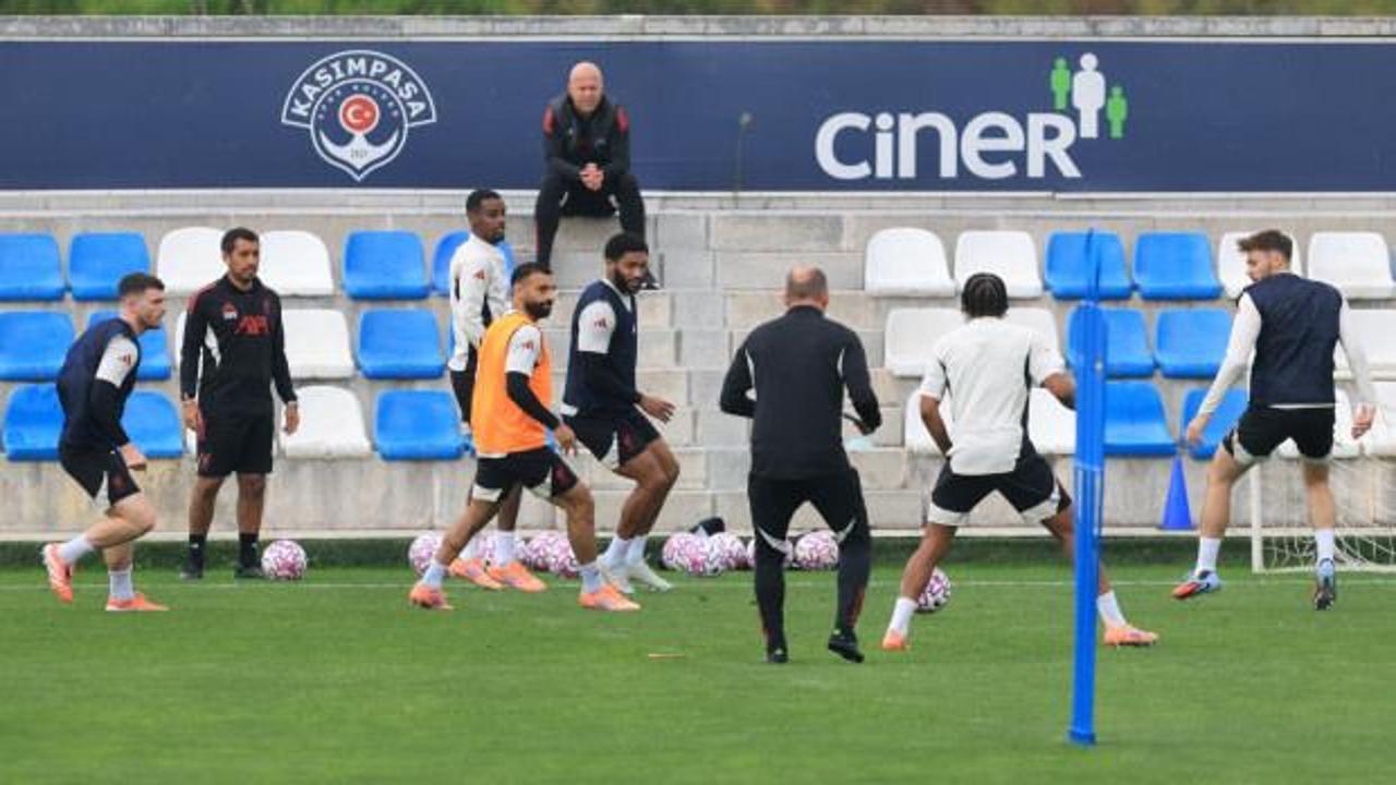 Dünya yıldızları Kasımpaşa'nın tesislerine geldi! Bu takımın değeri: 1,3 milyon Euro