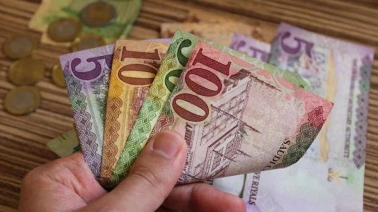 İran, ulusal para biriminden dört sıfır kaldırıyor