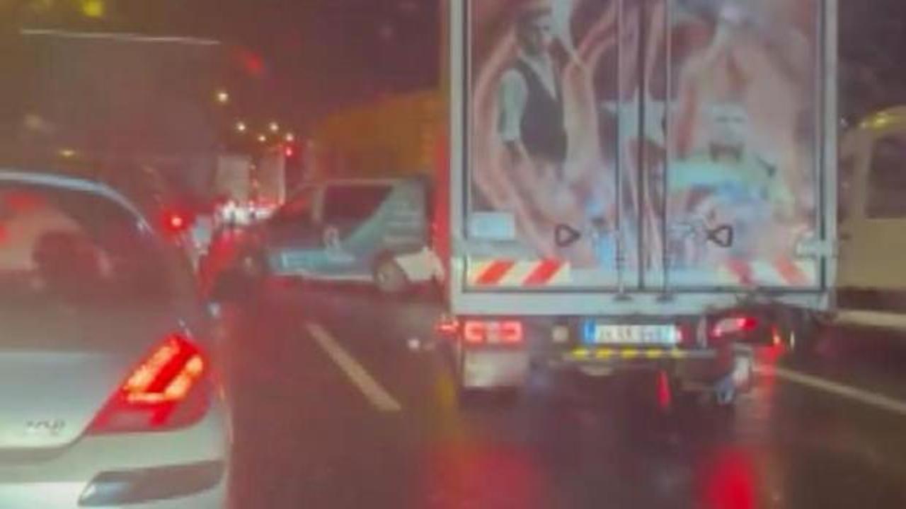 İstanbul'da 17 ara&ccedil; birbirine girdi!